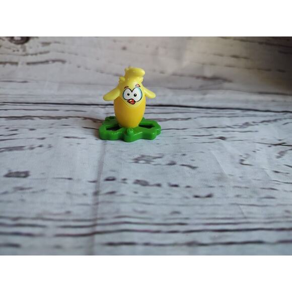 KINDER Chick Egg Character Mini Figurine - Picture 1 of 5
